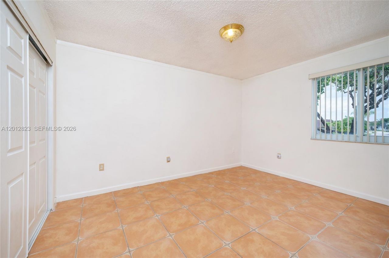 1007 NW 106th Ave Cir, Miami, FL 33172 Photo