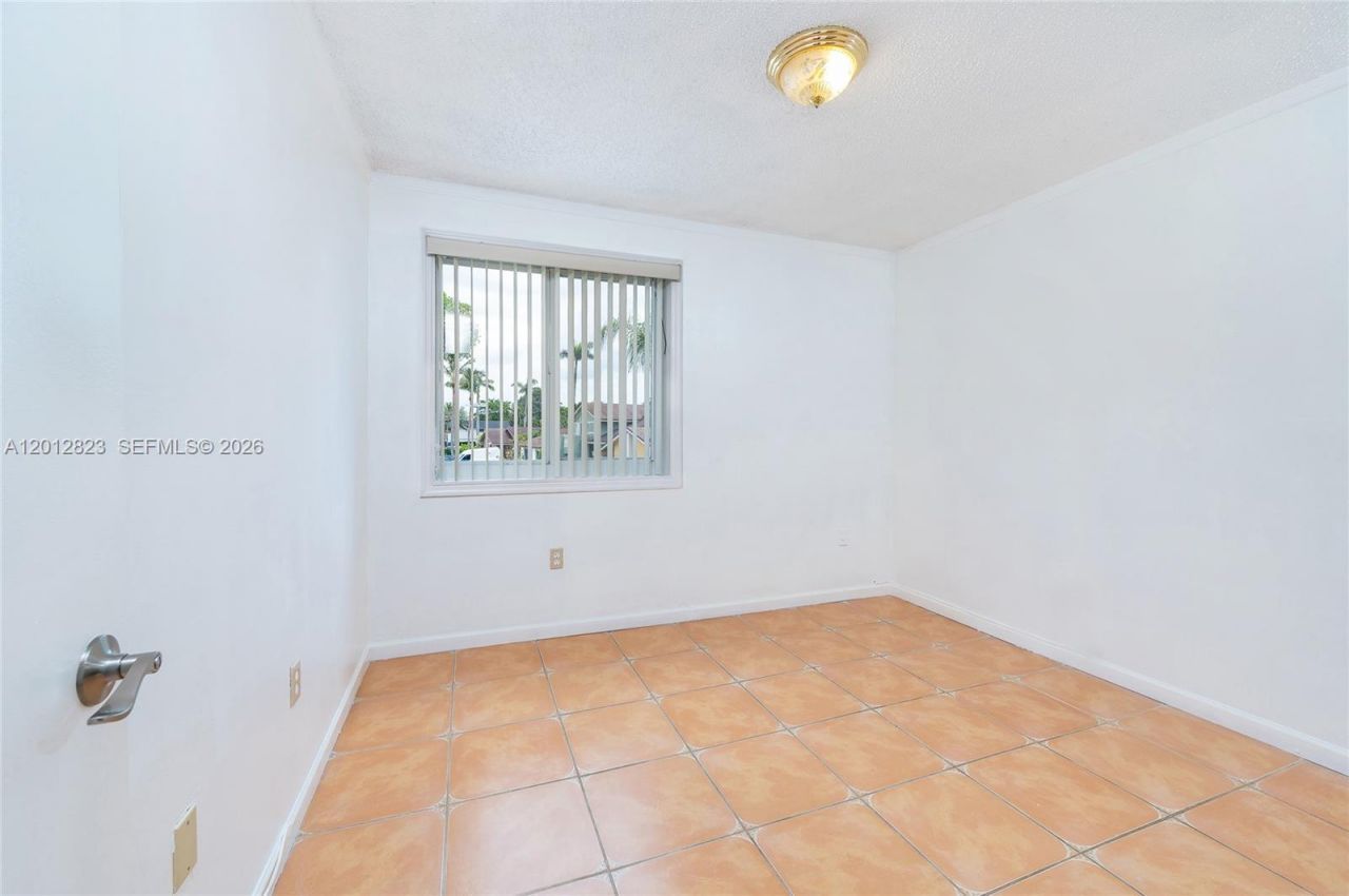 1007 NW 106th Ave Cir, Miami, FL 33172 Photo