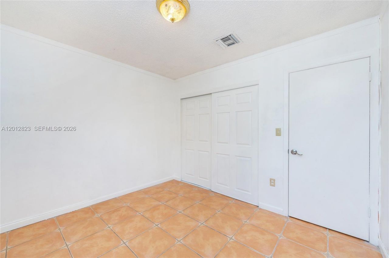 1007 NW 106th Ave Cir, Miami, FL 33172 Photo