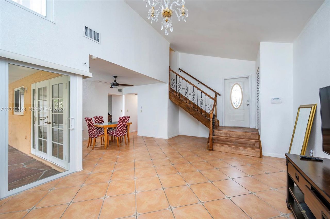1007 NW 106th Ave Cir, Miami, FL 33172 Photo