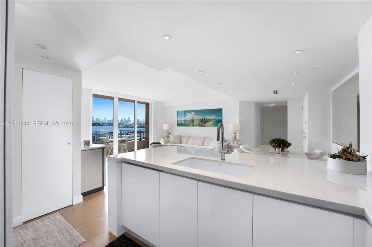 90 Alton Rd , Unit FL-3, Miami Beach, FL 33139 Photo