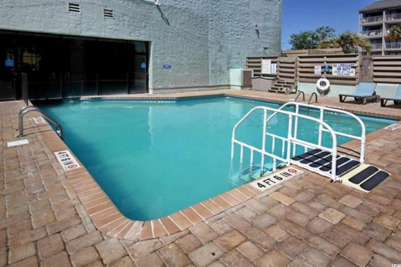 2001 S Ocean Blvd.  Photo 37