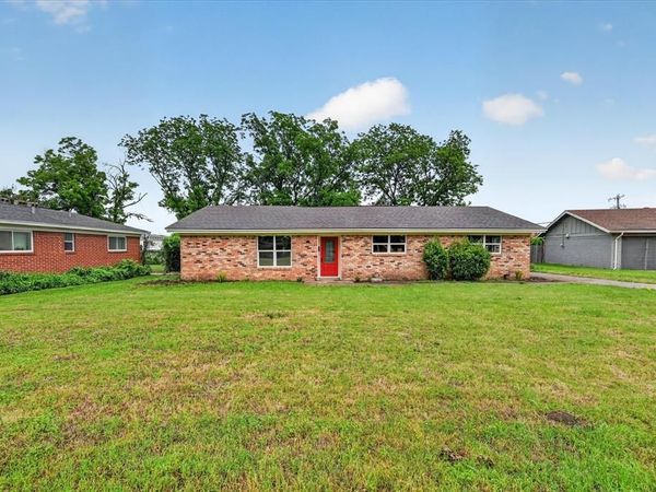 158 Cotillion Road, Fort Worth, TX 76134