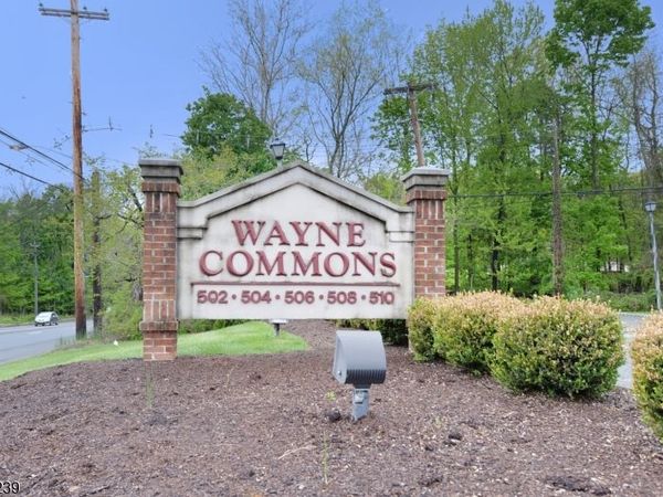 504 Hamburg Tpke, Wayne, NJ 07470