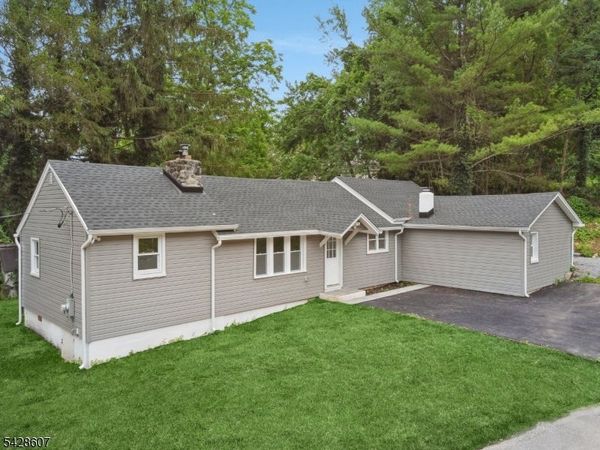 223 Waconia Rd, Vernon, NJ 07422