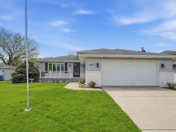 1547 W 99th Avenue , Crown Point, IN 46307