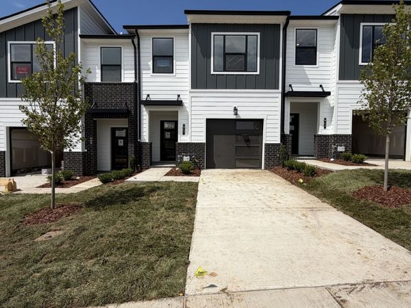 913 Tellico Street , Gallatin, TN 37066