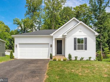 35599 PINE NEEDLE LANE, LOCUST GROVE, VA 22508