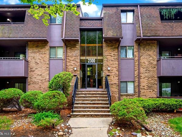 2332 OLD STONE MILL DRIVE , CRANBURY, NJ 08512