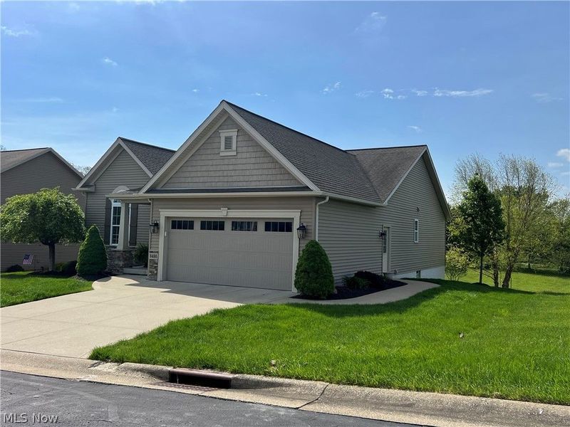 8486 Sandbrook Street NW, Massillon, OH 44646 Photo 2