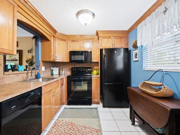 8004 Lagos De Campo Boulevard, Unit C-203, Tamarac, FL 33321