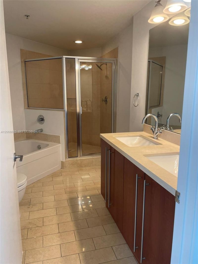 79 SW 12th St, Unit 1601-S, Miami, FL 33130 Photo