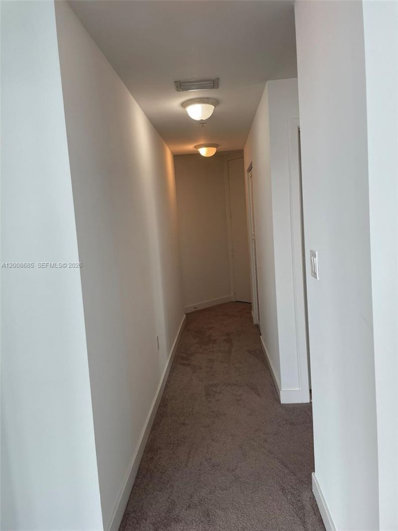 79 SW 12th St, Unit 1601-S, Miami, FL 33130 Photo