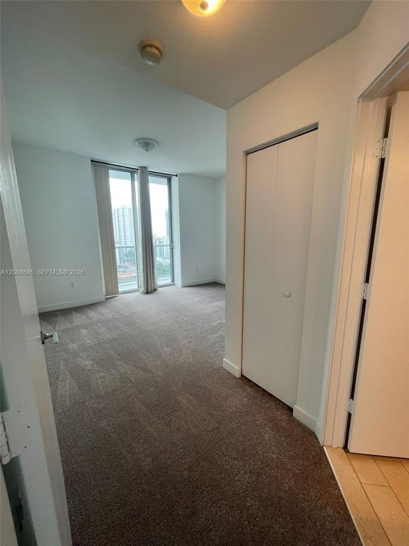 79 SW 12th St, Unit 1601-S, Miami, FL 33130 Photo