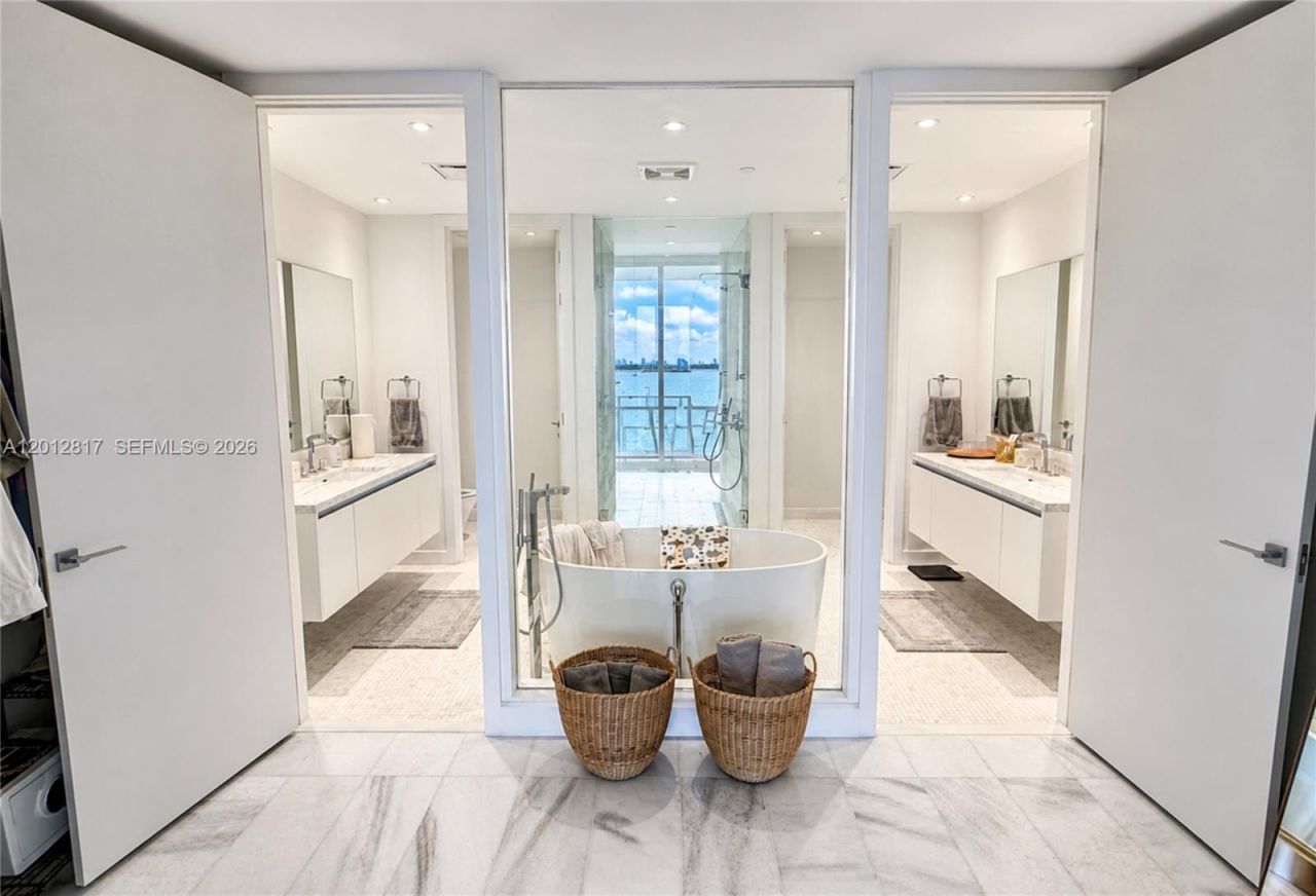 700 NE 26th Ter, Unit 1402, Miami, FL 33137 Photo