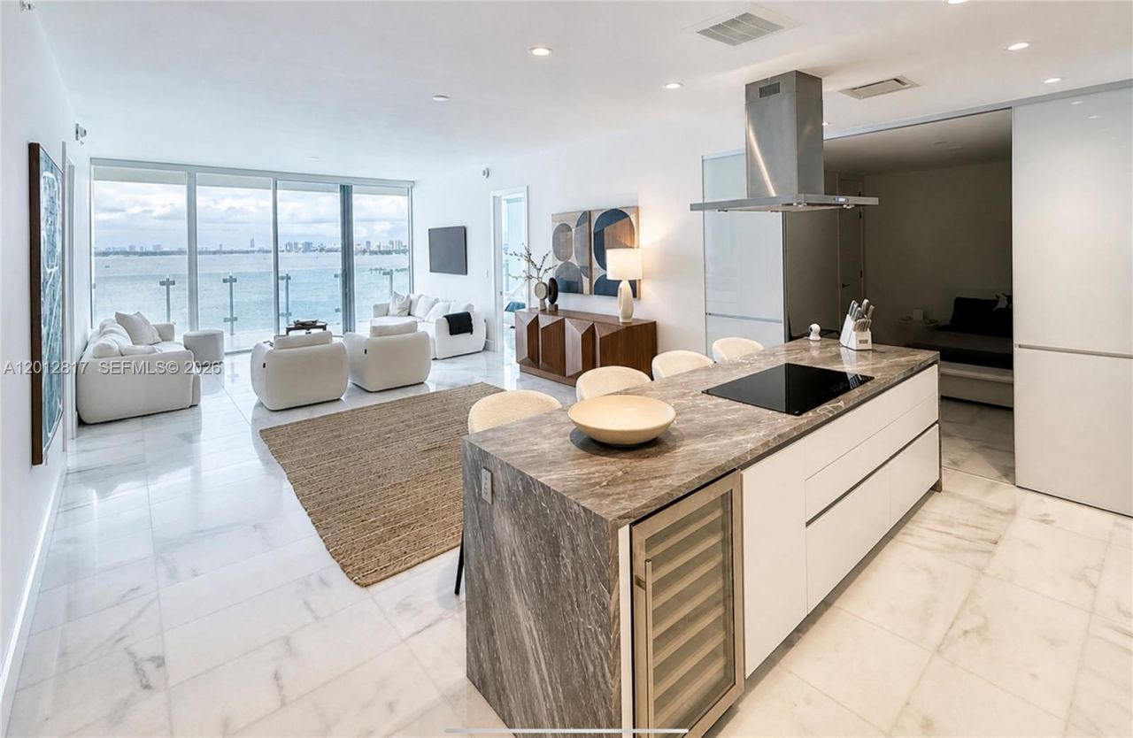 700 NE 26th Ter, Unit 1402, Miami, FL 33137 Photo