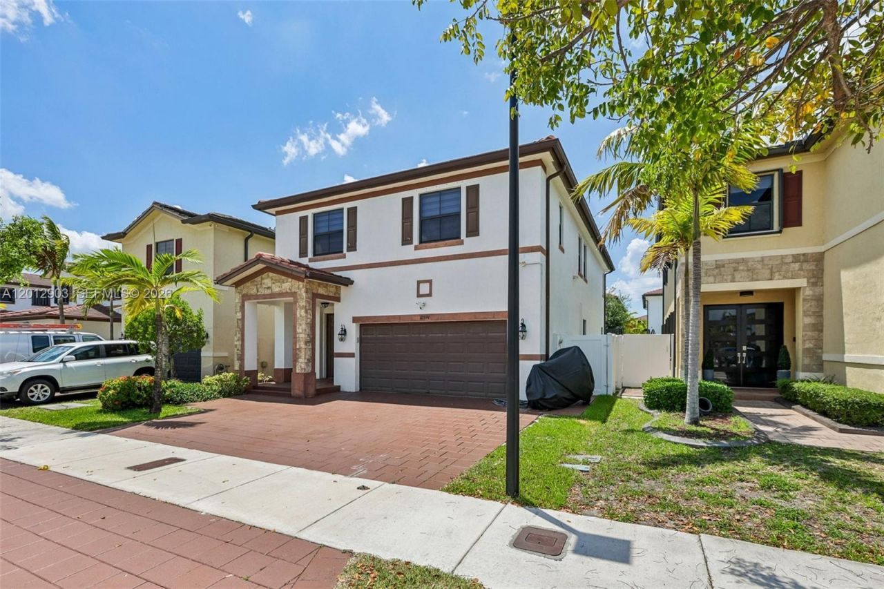 10594 W 35th Ln, Hialeah, FL 33018 Photo