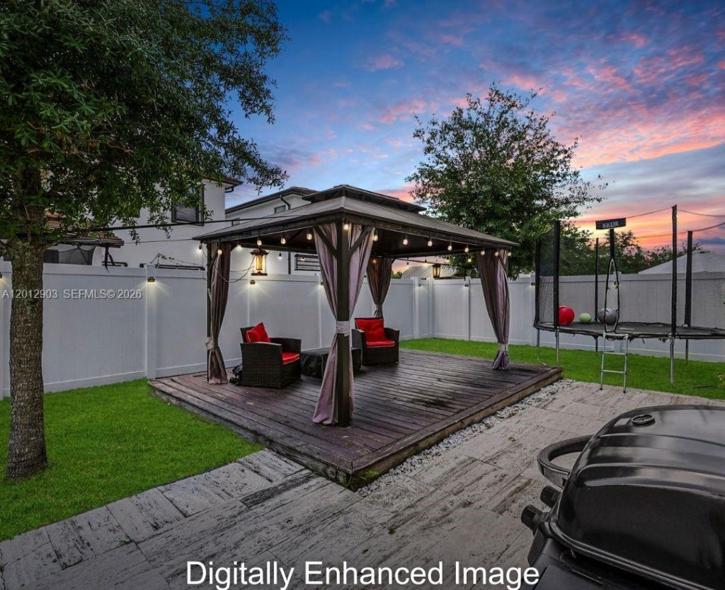 10594 W 35th Ln, Hialeah, FL 33018 Photo