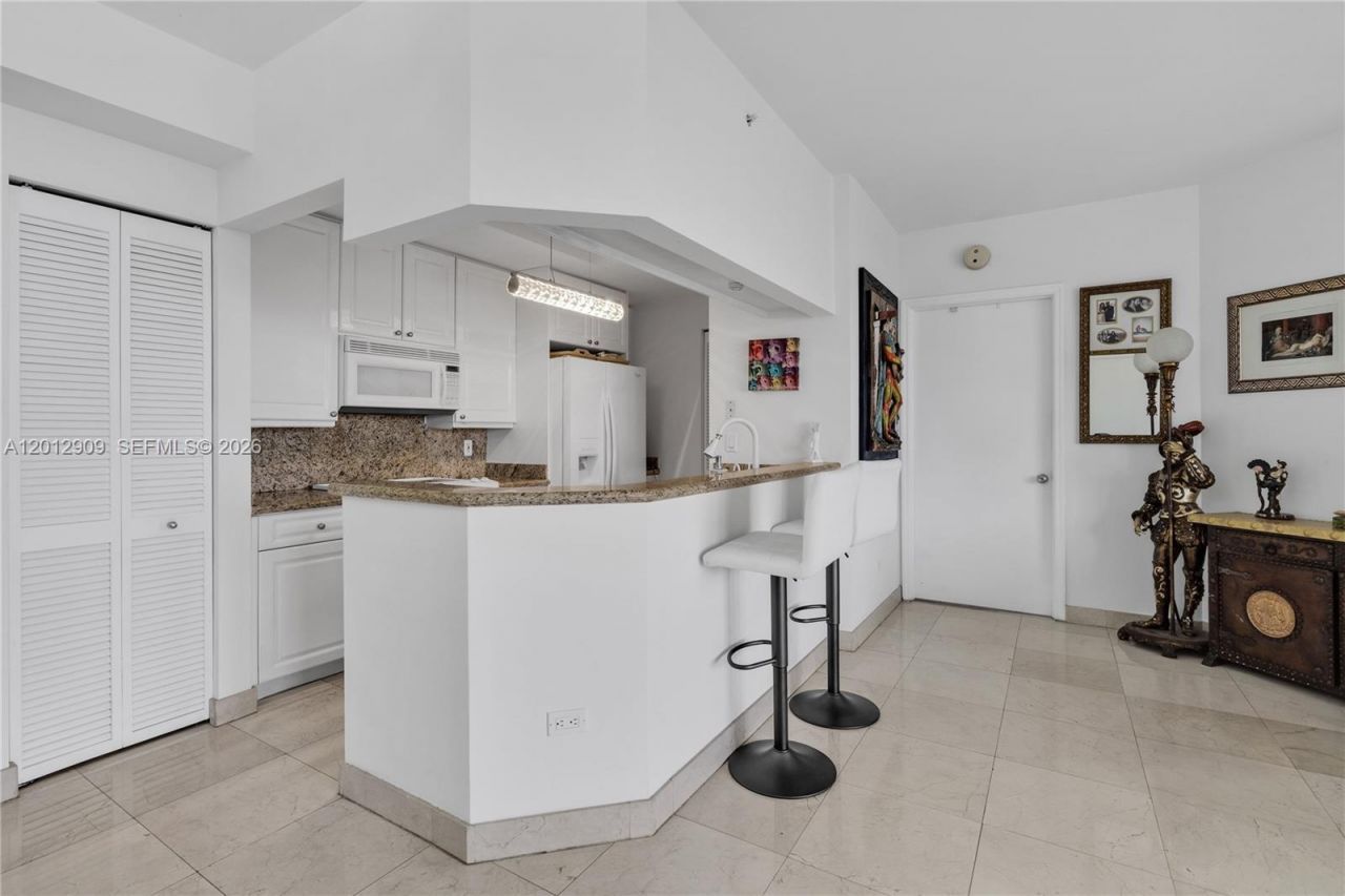 848 Brickell Key Dr, Unit 1903, Miami, FL 33131 Photo