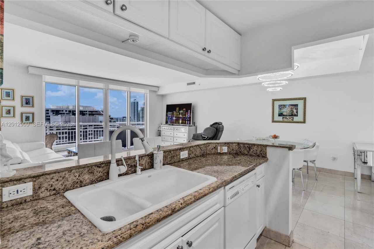 848 Brickell Key Dr, Unit 1903, Miami, FL 33131 Photo