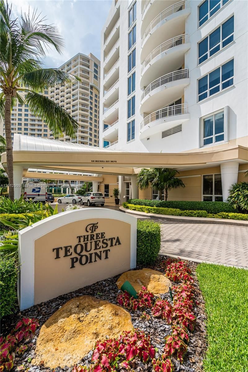 848 Brickell Key Dr, Unit 1903, Miami, FL 33131 Photo
