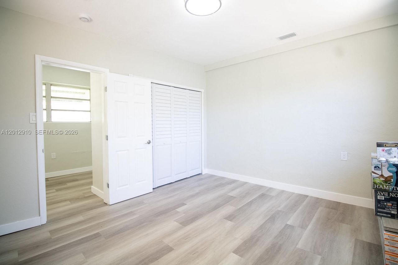 5860 SW 9th St, Unit A, West Miami, FL 33144 Photo