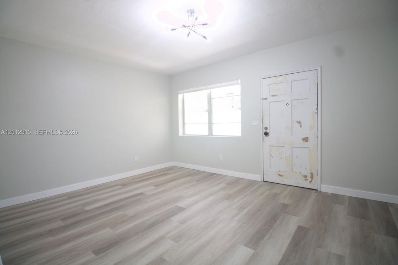 5860 SW 9th St, Unit A, West Miami, FL 33144 Photo