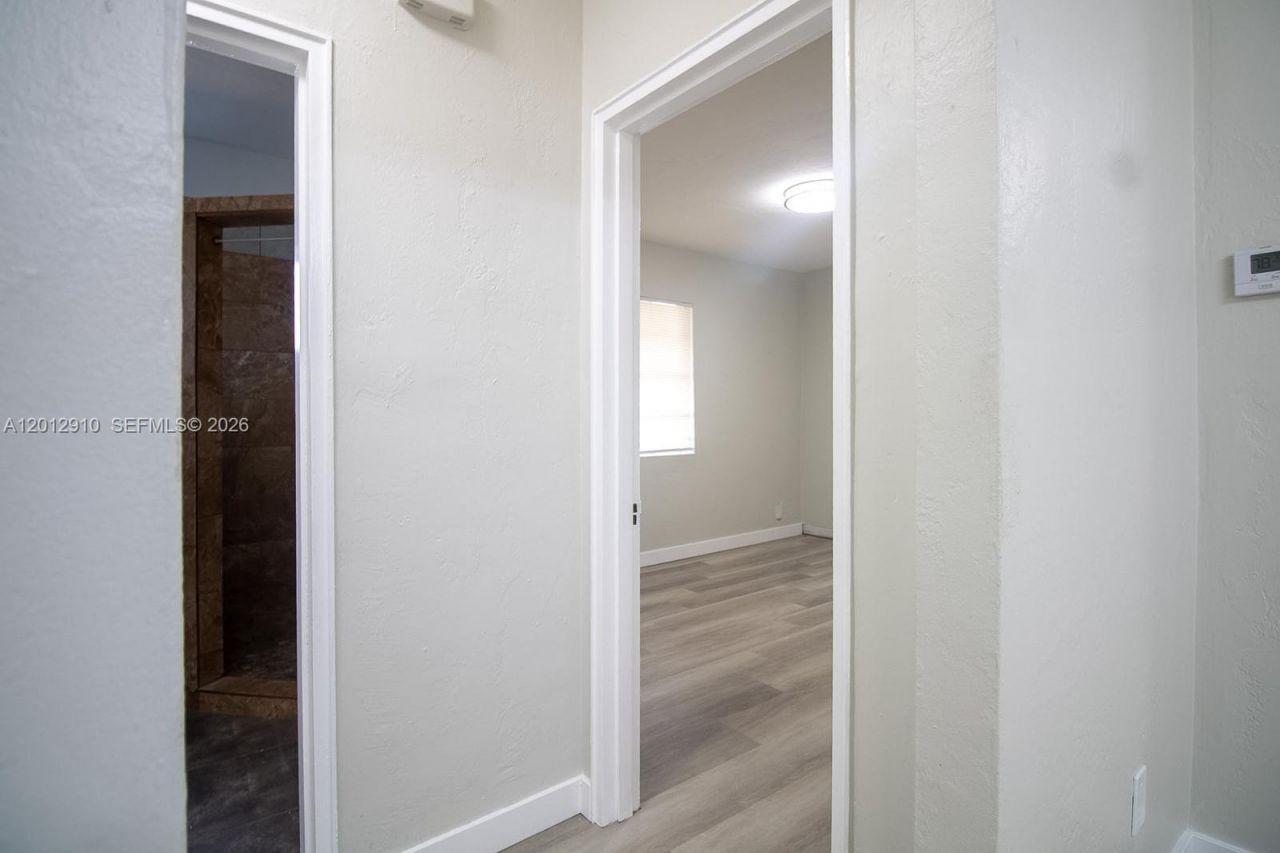 5860 SW 9th St, Unit A, West Miami, FL 33144 Photo