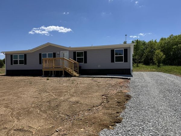 7892 Blockade Village N, Seligman, MO 65745