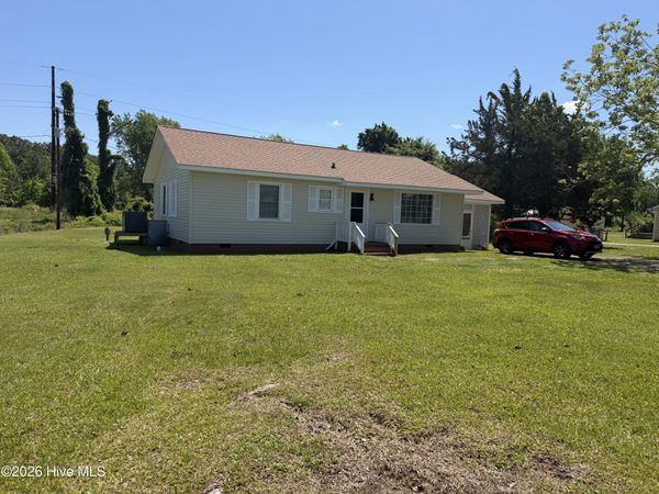 1908 Highway 101 , Beaufort, NC 28516