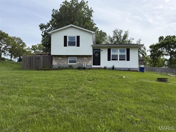 505 Rathburn Street , De Soto, MO 63020