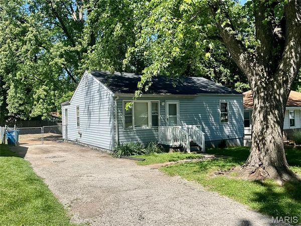 233 Buddie Avenue, St Louis, MO 63135