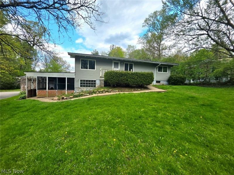 7620 Birchmont Drive, Chagrin Falls, OH 44022 Photo 2