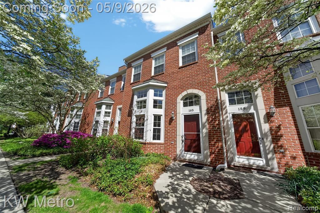 165 N Georgetown Square, Royal Oak, MI 48067 Main Photo
