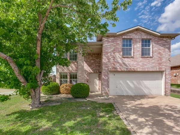 1301 Mill Crossing , Garland, TX 75040