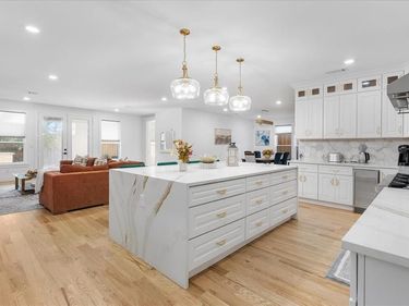 4726 Hopkins Avenue, Dallas, TX 75209