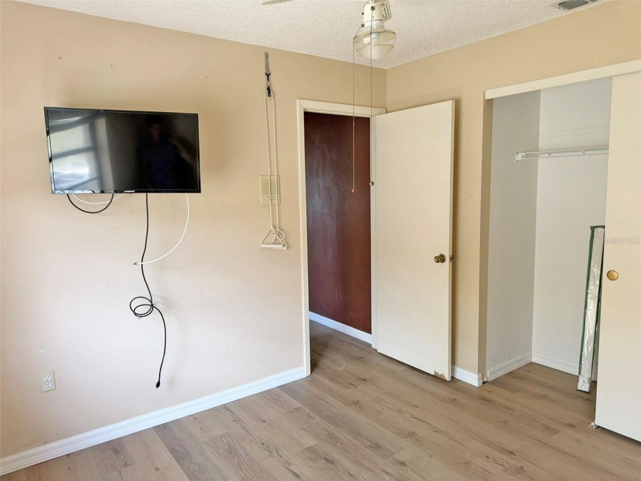 8185 Philatelic Drive, Spring Hill, FL 34606 Photo