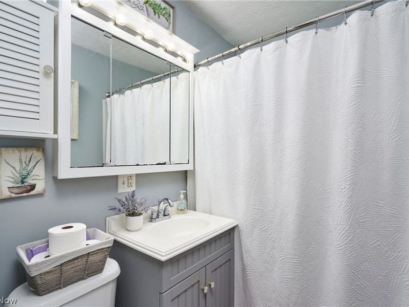 2526 Edgebrook Avenue, Akron, OH 44312 Photo 12