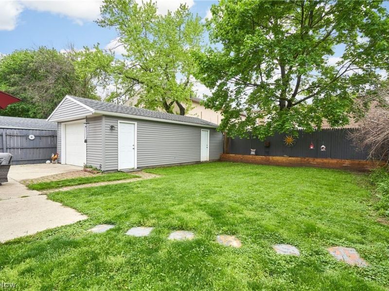 2526 Edgebrook Avenue, Akron, OH 44312 Photo 15
