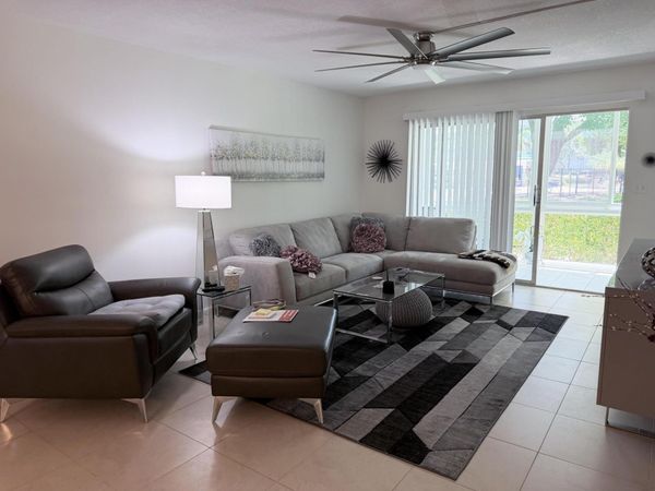 3002 Portofino Isle, Unit D1, Coconut Creek, FL 33066
