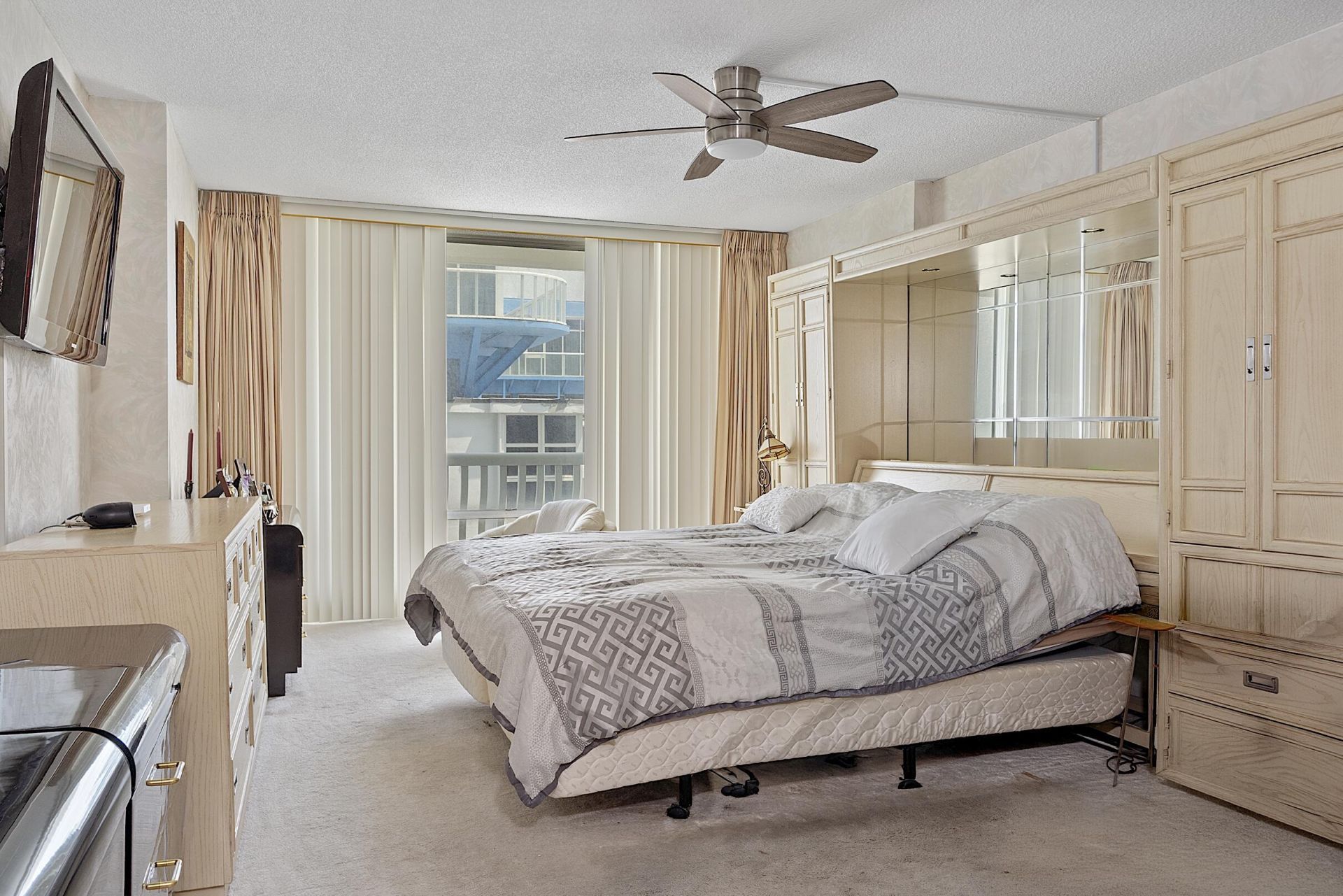 4020 Galt Ocean Drive, Unit 1009, Fort Lauderdale, FL 33308 Photo