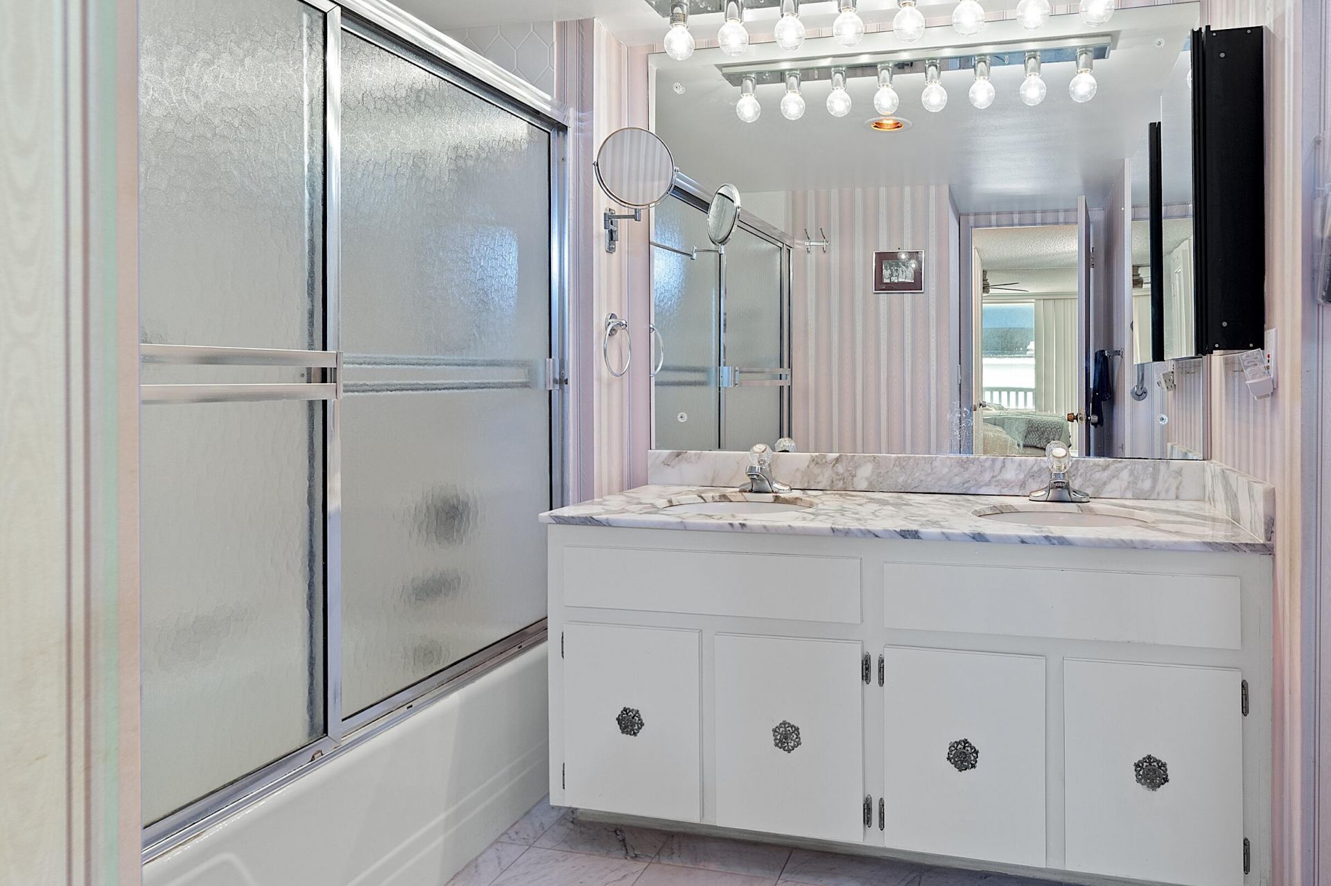 4020 Galt Ocean Drive, Unit 1009, Fort Lauderdale, FL 33308 Photo