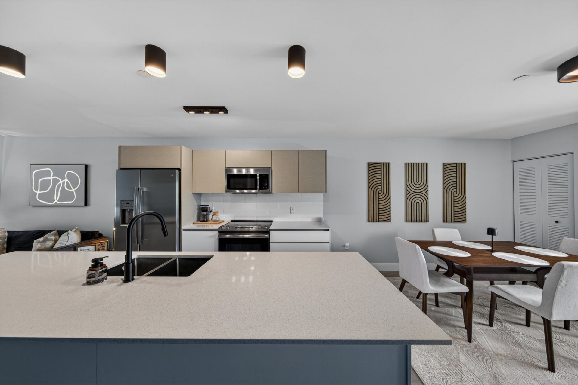 2535 NE 193rd Street, Unit 3203, Miami, FL 33180 Photo