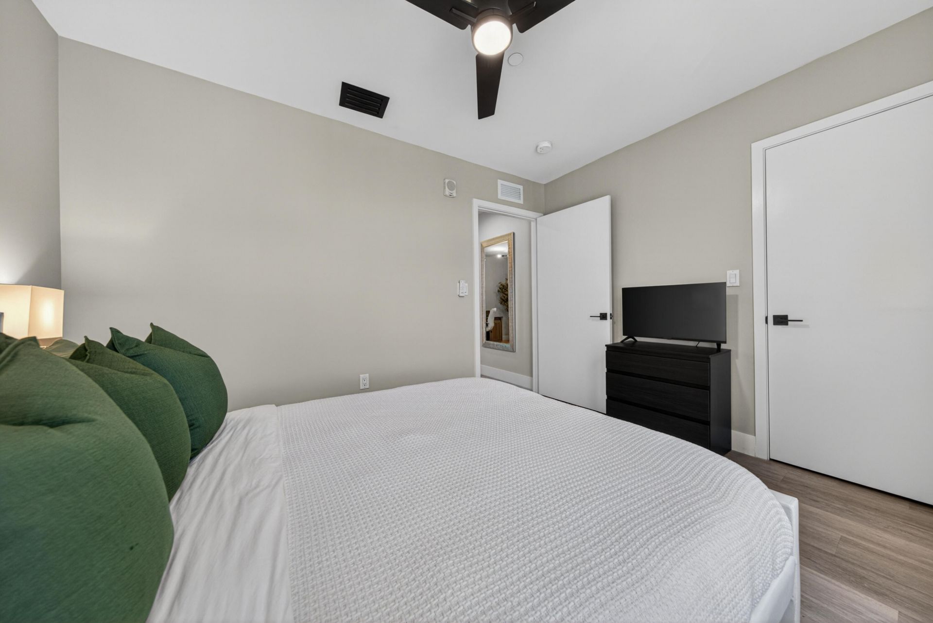 2535 NE 193rd Street, Unit 3203, Miami, FL 33180 Photo