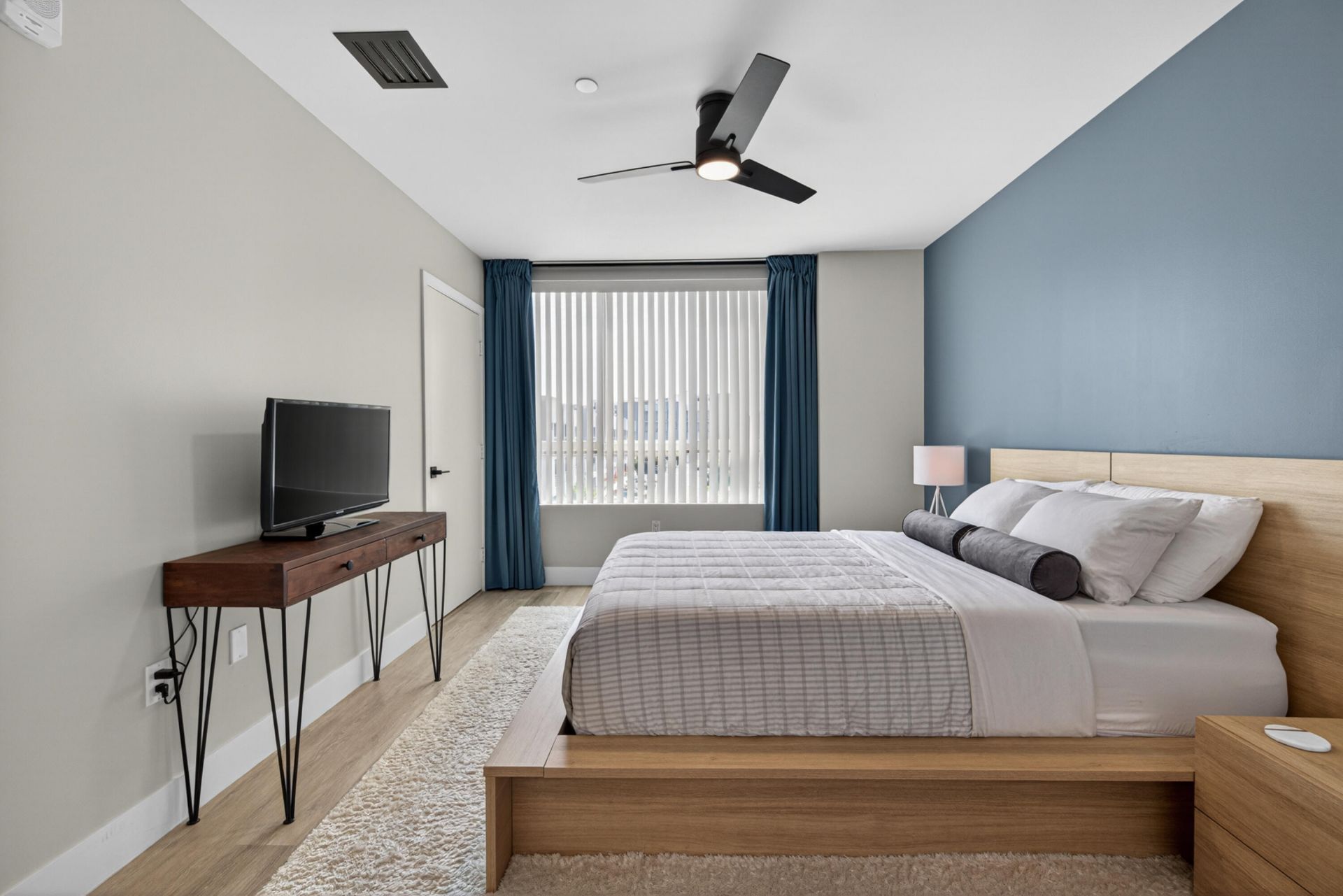 2535 NE 193rd Street, Unit 3203, Miami, FL 33180 Photo