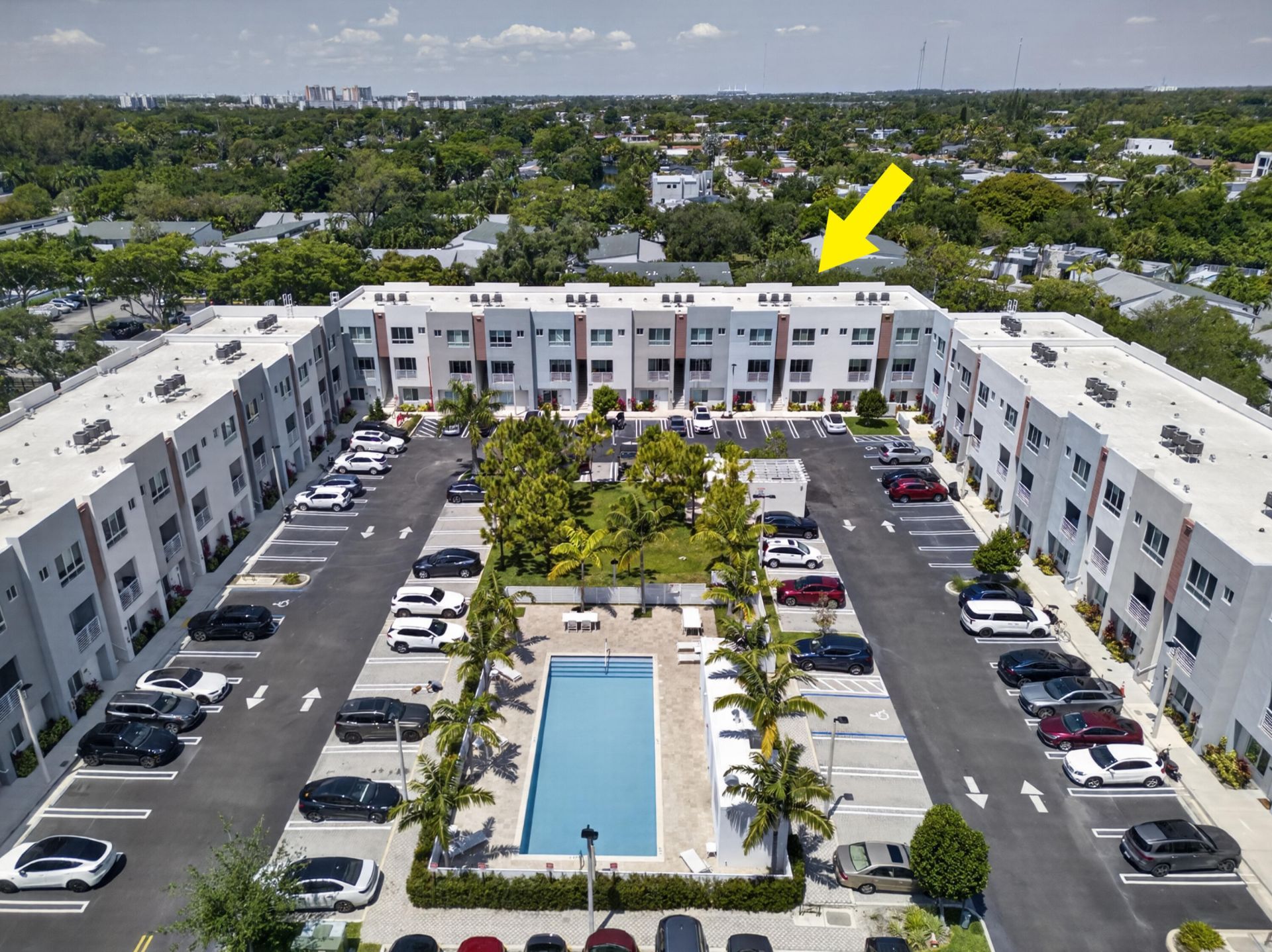 2535 NE 193rd Street, Unit 3203, Miami, FL 33180 Photo