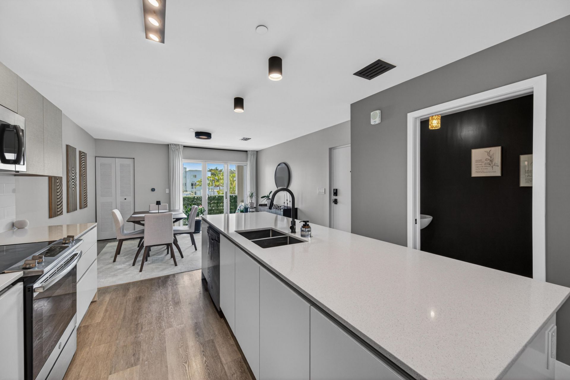2535 NE 193rd Street, Unit 3203, Miami, FL 33180 Photo