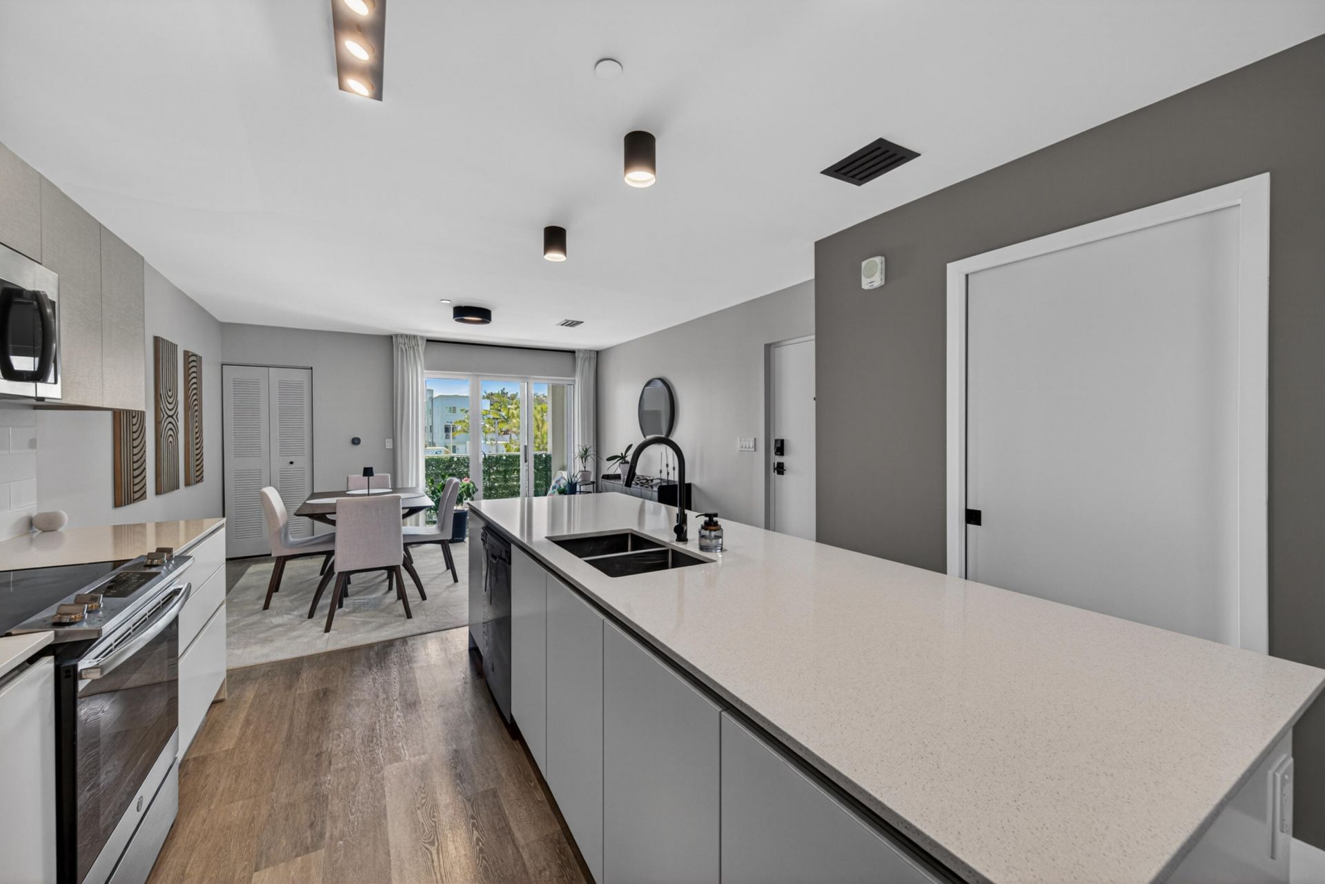 2535 NE 193rd Street, Unit 3203, Miami, FL 33180 Photo