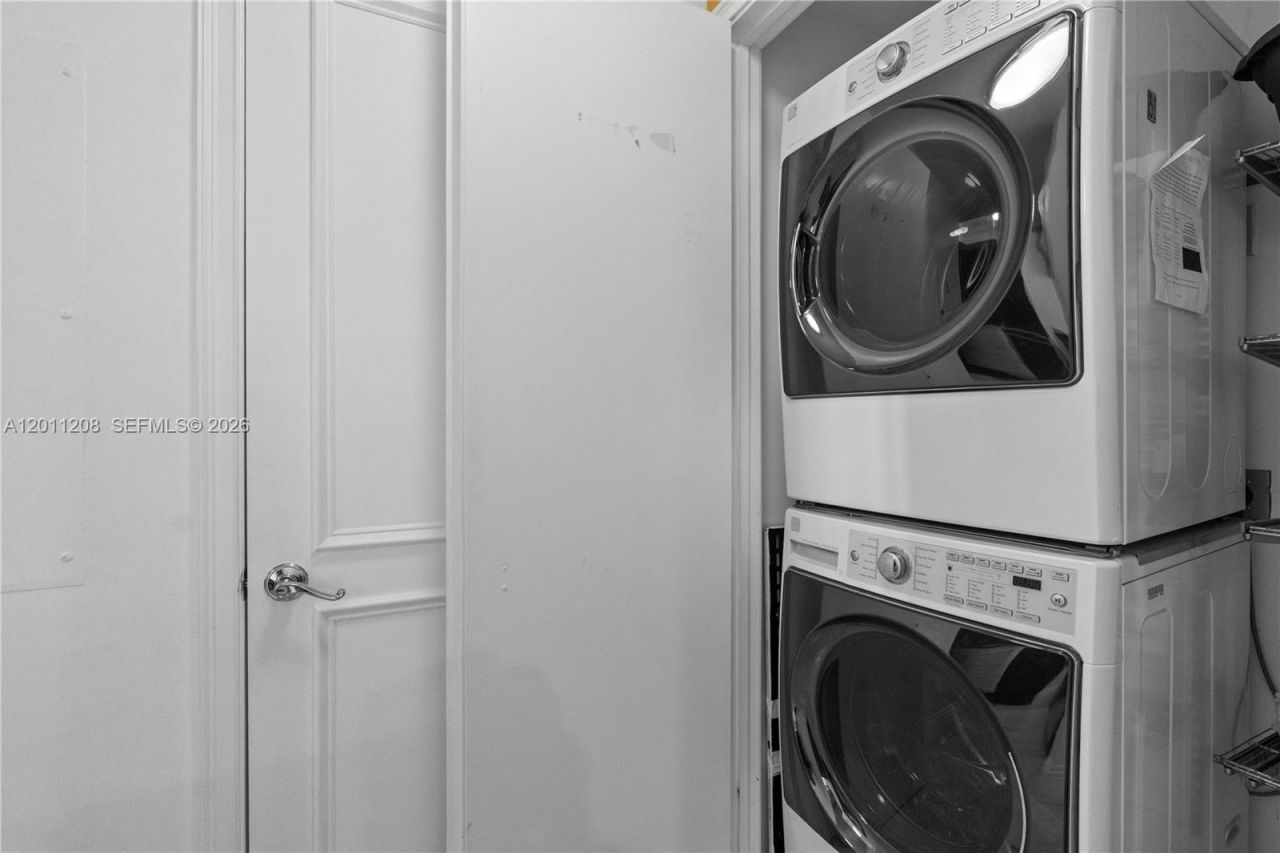 3400 SW 27th Ave, Unit 1505, Coconut Grove, FL 33133 Photo