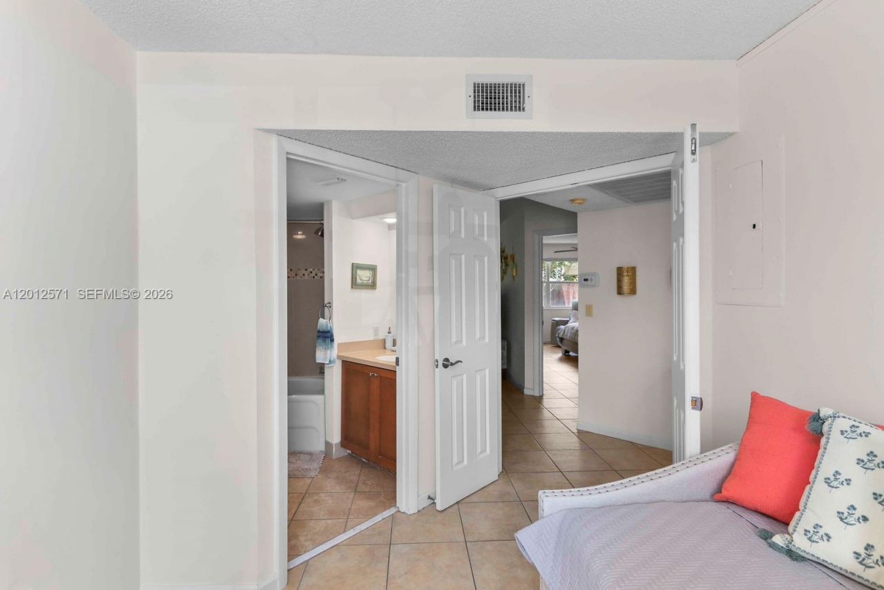 2281 SE 27th Dr, Unit 103-G, Homestead, FL 33035 Photo